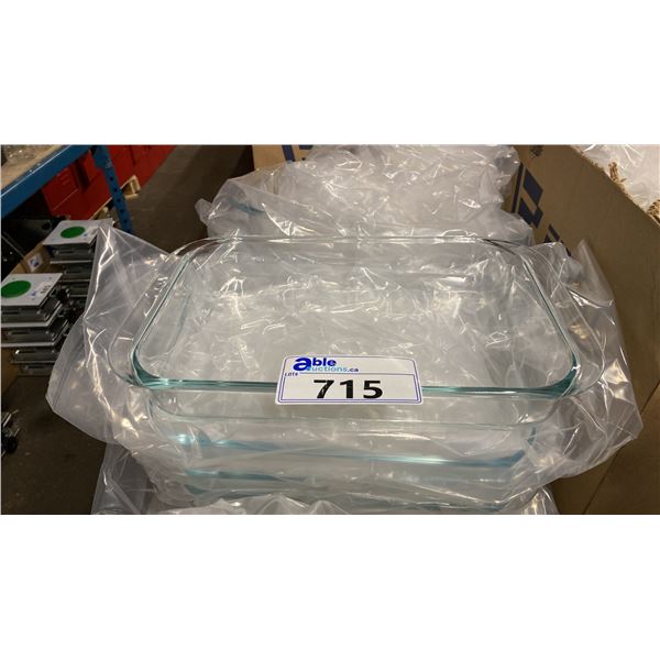 APPROX 9 GLASS LABORATORY TRAYS / BAKING DISHES