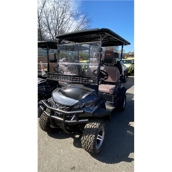 SDLANCH SDLGC80 GREY 4 SEAT ELECTRIC GOLF CART WITH 4KW AC MOTOR, 50 MILE RANGE,