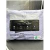 Image 2 : CGK Linens Microfiber 4-Piece Queen Sheet Set