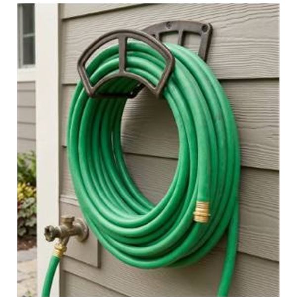 Green Industrial Garden Hose Aprox. 50′