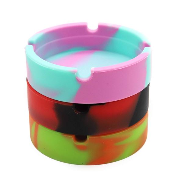 3 Silicone Ashtrays With Multicolor Designs