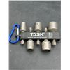 Image 5 : Irwin Vise-Grip 6-Inch Adjustable Wrench and Task 5 Piece Impact Socket Set