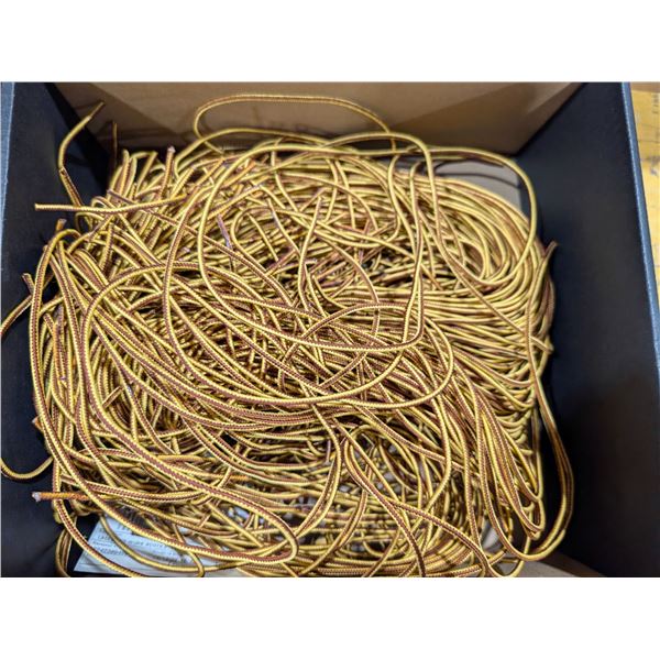 LOT: 50+ ROYER SHOELACES 62" (BROWN/YELLOW)