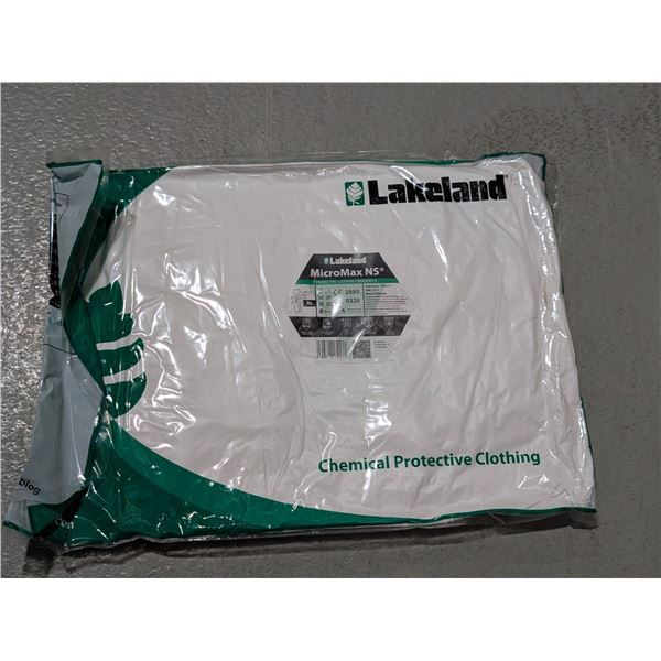 LOT: 25 LAKELAND DISPOSABLE COVERALLS EMN414-MD GR:M