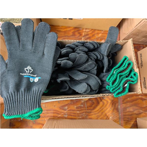 LOT: 11 SUPERIOR GLOVES #SBKG GR:XL
