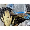 Image 3 : LOT: +/- 55 ASSORTED WORK GLOVES