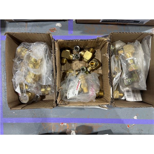 LOT: ASSORTED TOPRING COUPLERS