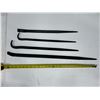 Image 1 : LOT: 4 ASSORTED CROWBARS