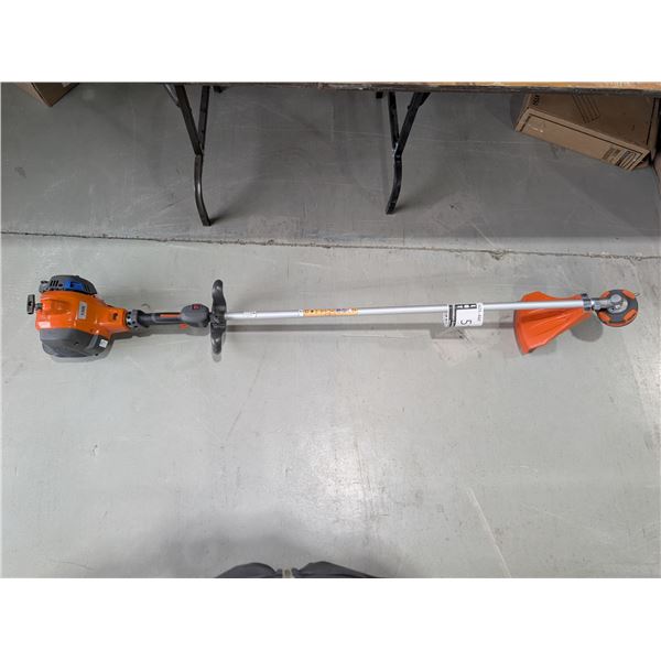 HUSQVARNA 18" MEDIUM DUTY TRIMMER 130L