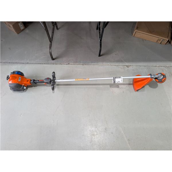 HUSQVARNA 18" MEDIUM DUTY TRIMMER 130L