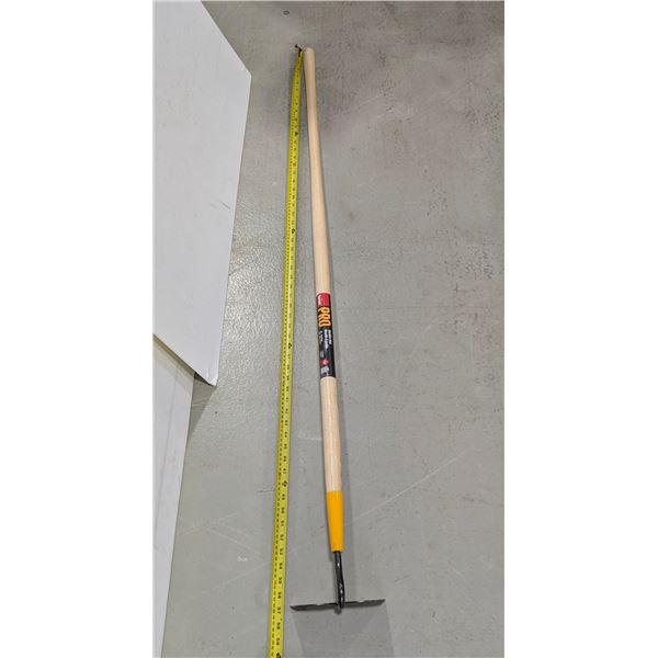 GARANT PRO GARDEN HOE 6-1/2"