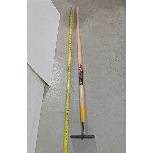 GARANT PRO GARDEN HOE 6-1/2"