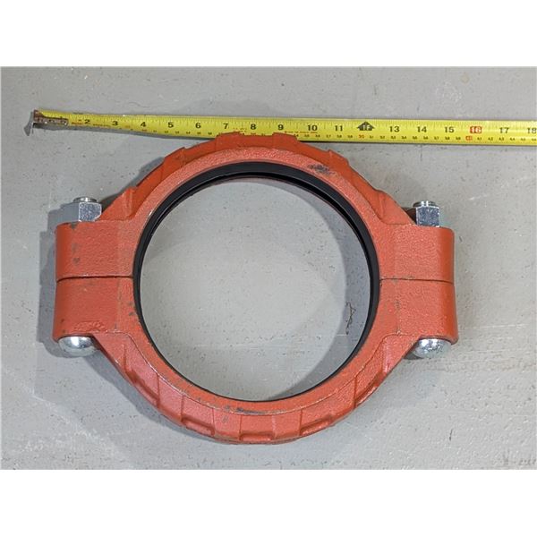 VICTAULIC COMPANY OF CANADA #77 8" COUPLING,W/ T GAS