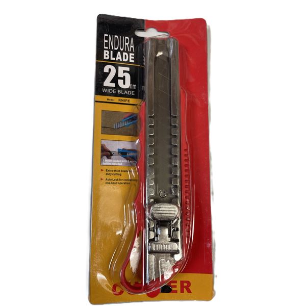 retractable heavy-duty box cutter featuring a snap-off blade