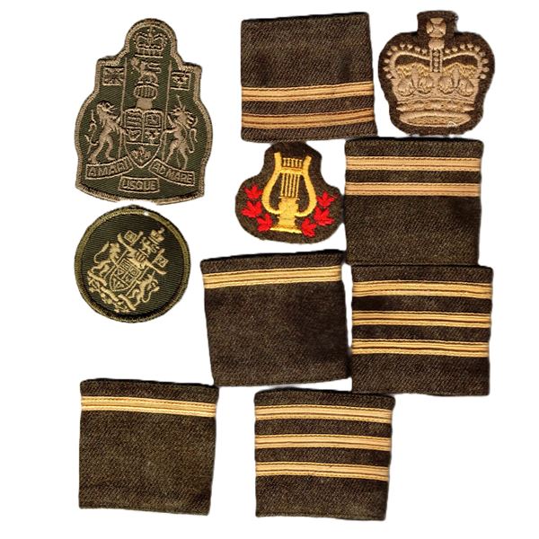 Group of 10 Badges / Patches