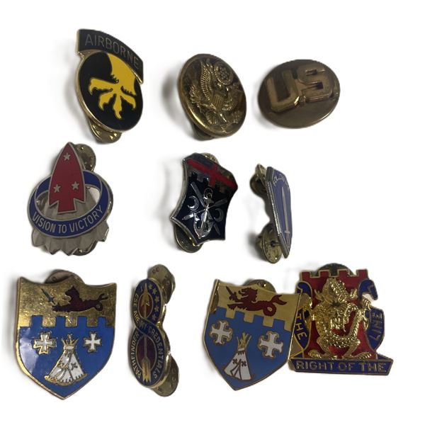 vintage U.S. Army Distinctive Unit Insignia (DUI)