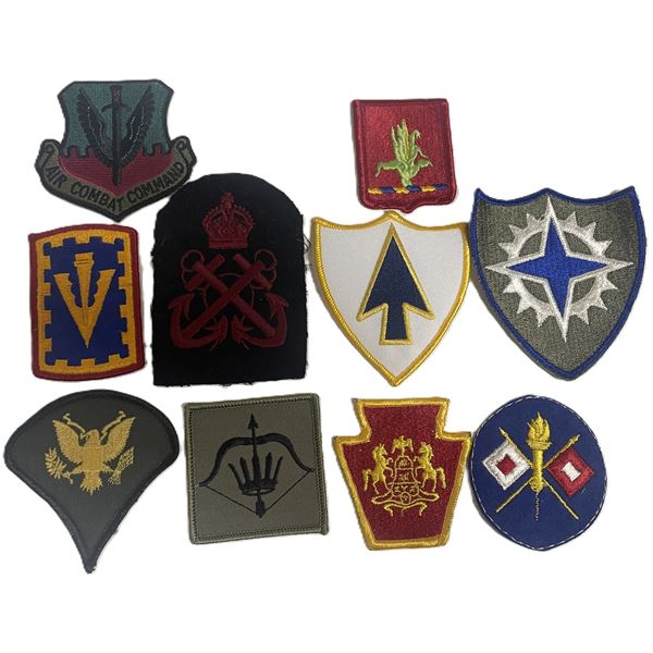 Group of 10 Badges / Patches