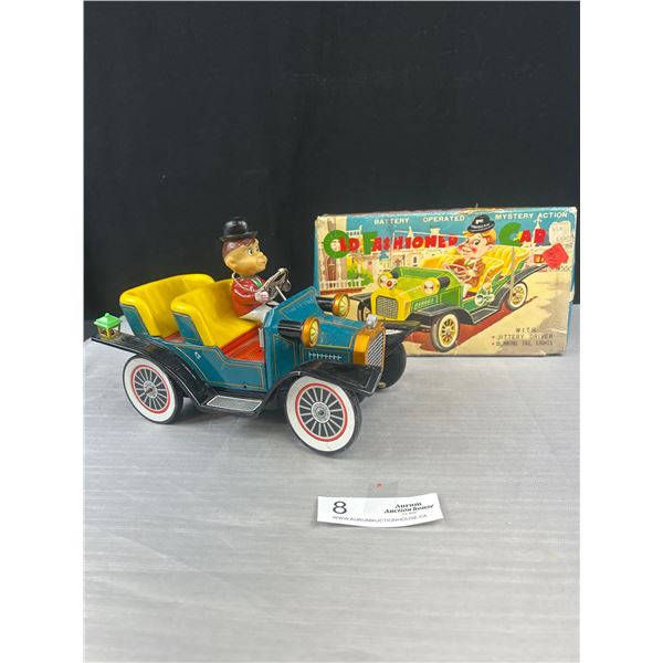 Vintage Old Fashion Car Battery Operated as Found with Original Box Lid