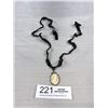 Image 1 : Antique Cameo Necklace (Silk Ribbon)