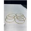 Image 2 : 7 Gold Tone Vintage Bangles