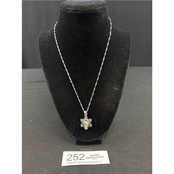 Sterling Silver Chain w/ Snow Flake Design Pendant Necklace, Marked 925, 18" L