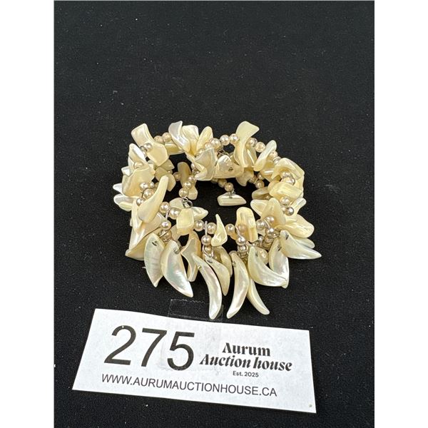 Nice 1950's Mother of Pearl + Faux Pearl String Bracelet