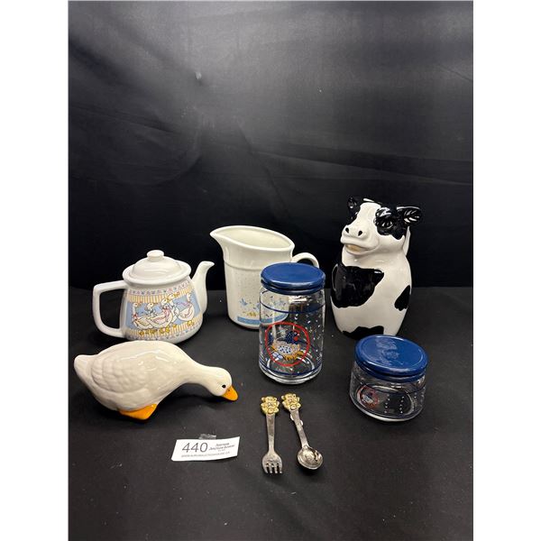 Nice lot of Various Barnyard Kitchenware