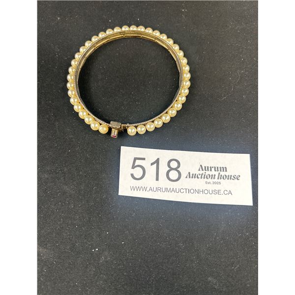 Nice Vintrage Pearl Bangle