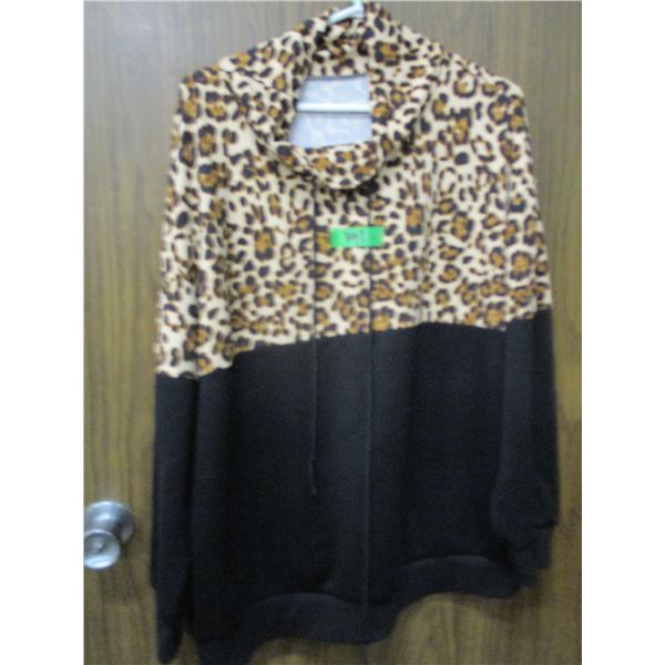LIKE NEW:  MULTI COLORED BLOUSE (SIZE 2XL)