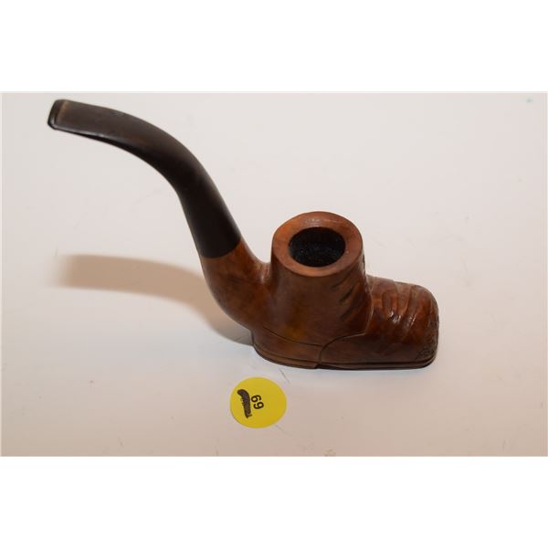 Carved Wooden Pipe – Boot