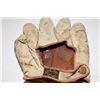 Image 4 : 1909 Baseball Glove (5 Fingers, No Basket) & Ball