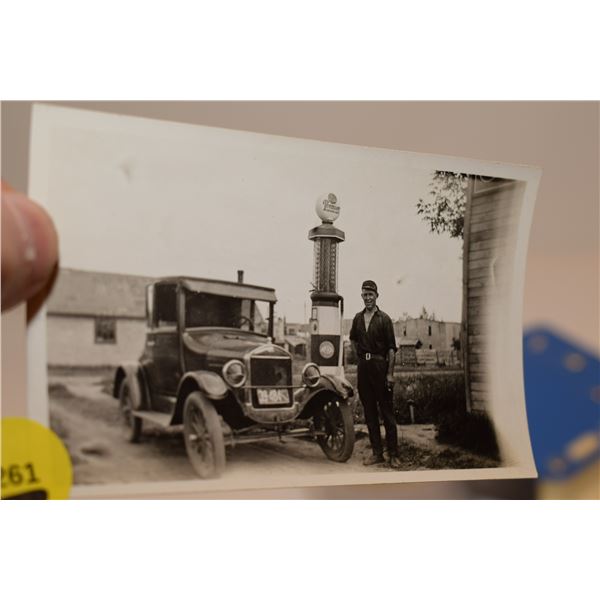 Imperial Oil Service Station Photo