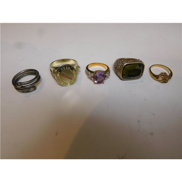 BETTER COSTUME JEWELLRY RING LOT