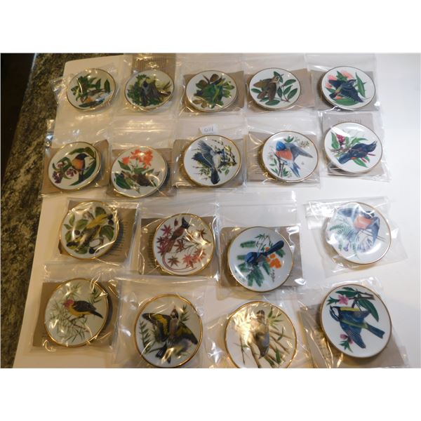 18-FRANKLIN MINT PORCELIN MINI PLATES, SONGBIRDS OF THE WORLD