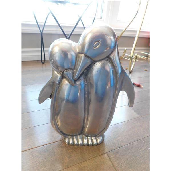 PENGUINS IN LOVE, ALUMINUM SCULPTURE