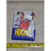 Image 1 : Unopened pack of 89-90 topps hockey cards