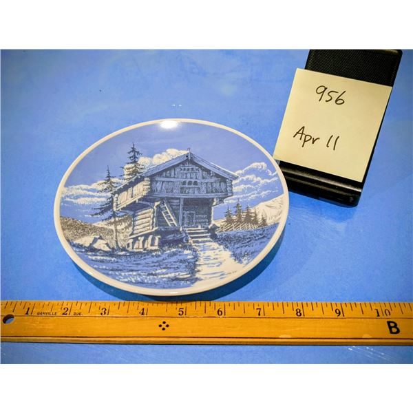 Norwegian Collector Plate. Traditional Stabbur Food Shed. By Porsgrund.