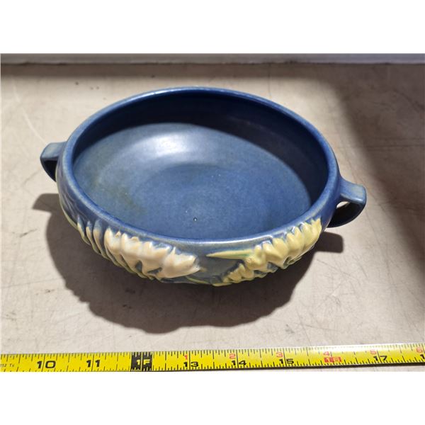 Roseville pottery candy dish- 6"