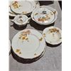 Image 4 : Set of banbury chinaware