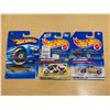 Image 1 : 3 Hotwheels diecast vehicles