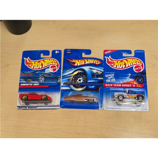 3 Hotwheels diecast vehicles