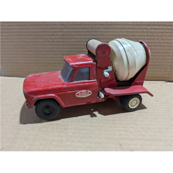Vintage Tonka Cement Mixer Toy Truck w/ Hand Crank