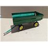 Image 1 : Vintage John Deere Toy Crain Cart