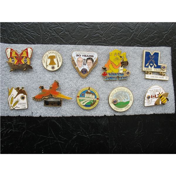 LOT OF 10 LIONS CLUB PINS - SASKATCHEWAN - VARIOUS LOCATIONS