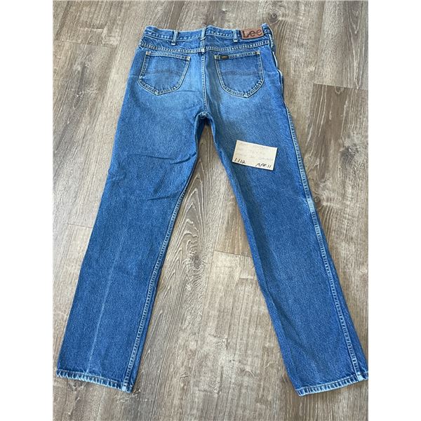Men's Vintage Lee jeans - 36 x 34; Made in Canada