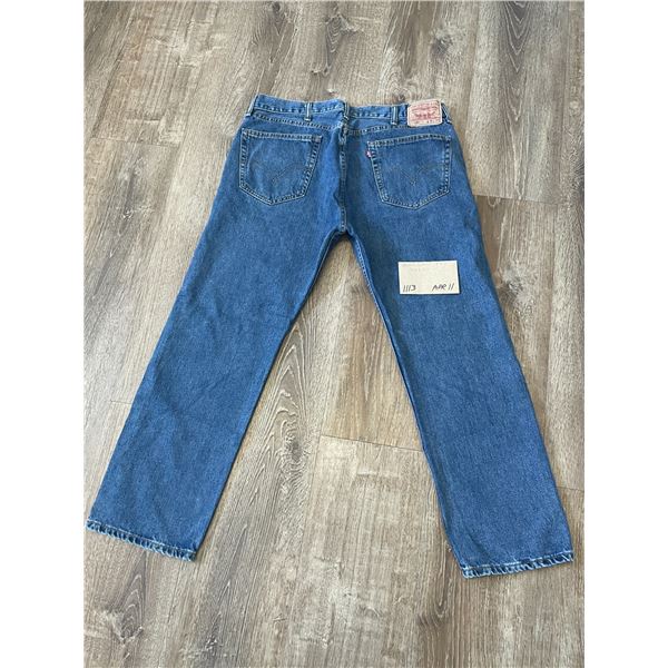 Men's Levi 505 jeans- 38 x 30