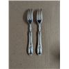 Image 2 : (2) .800 Silver Forks - 108g