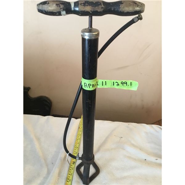 Antique cast bottom PWO pump- works