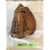 Image 2 : Vintage first baseball glove- soft leather- very good condition