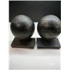 Image 1 : Heavy bronze toned globe hemisphere book ends
